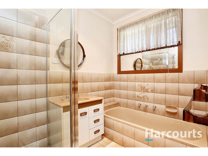 86 Pandora Avenue, Thomastown VIC 3074