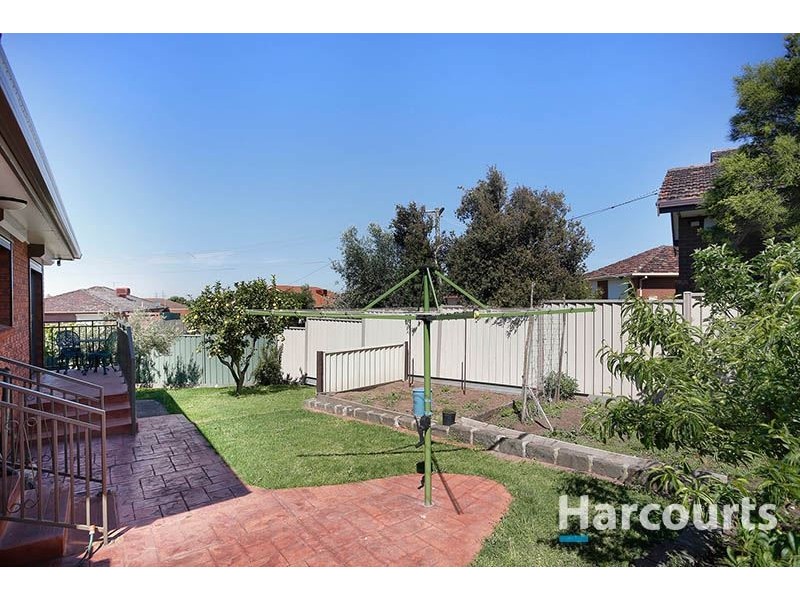 86 Pandora Avenue, Thomastown VIC 3074