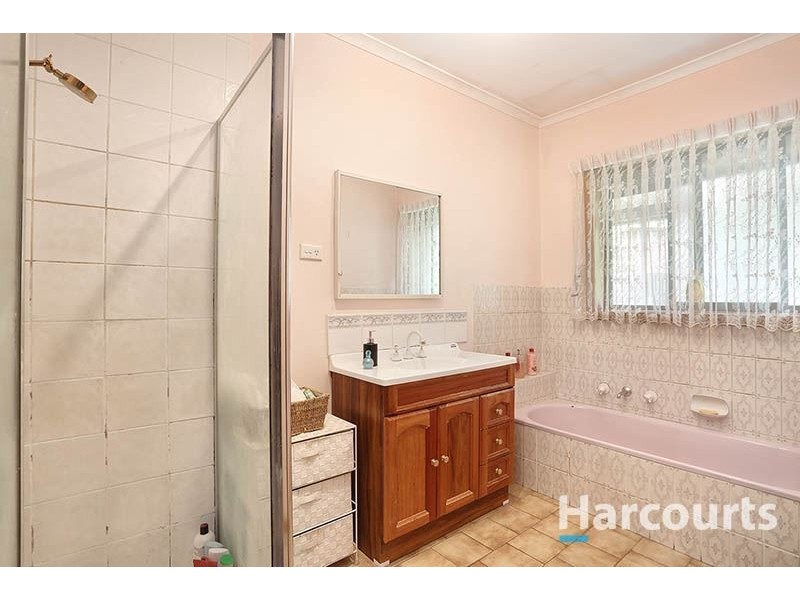 14 Charlton Place, Thomastown VIC 3074