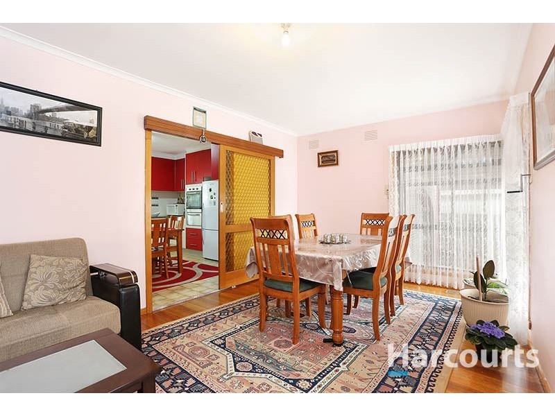 14 Charlton Place, Thomastown VIC 3074