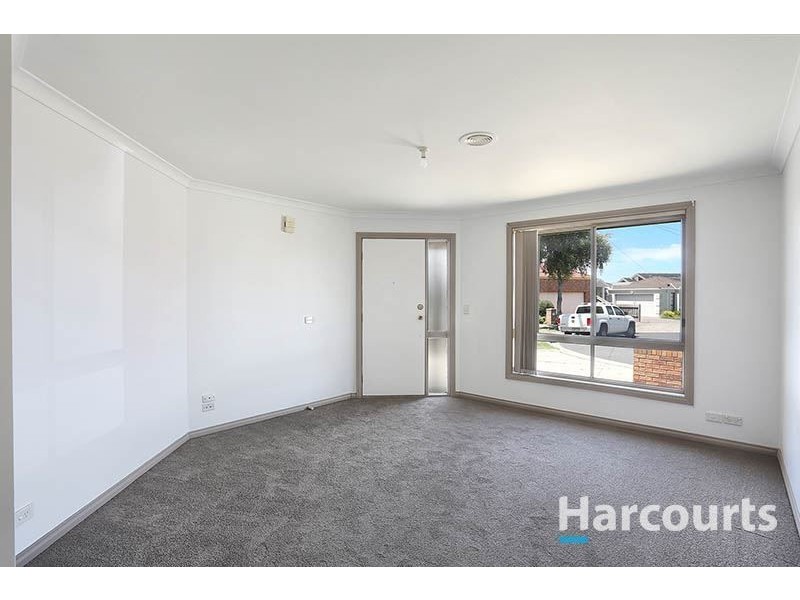 2/9 Elaine Close, Epping VIC 3076