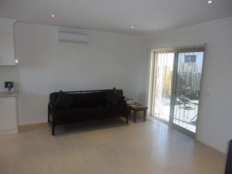 1/1 Marcia Street, Thomastown VIC 3074