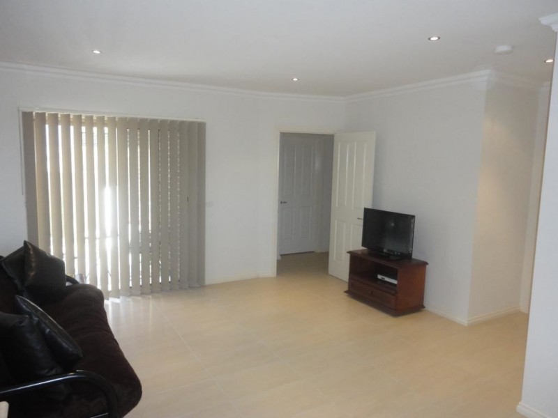 1/1 Marcia Street, Thomastown VIC 3074