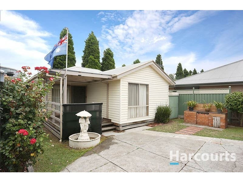 207 Broadhurst Avenue, Reservoir VIC 3073