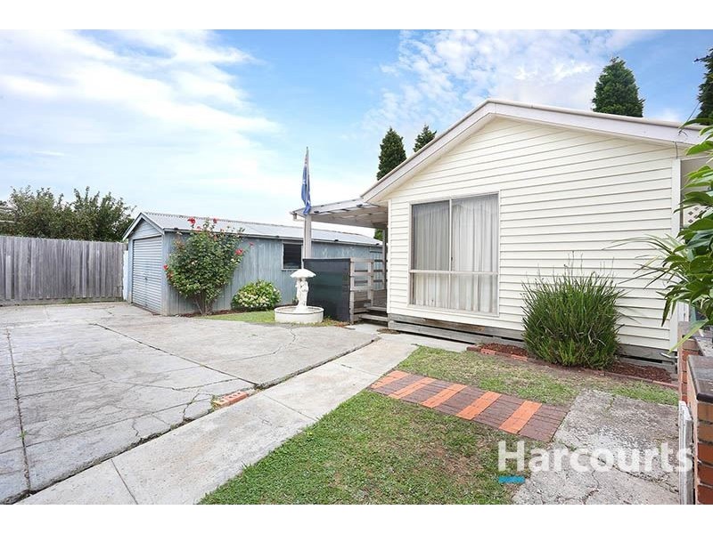 207 Broadhurst Avenue, Reservoir VIC 3073