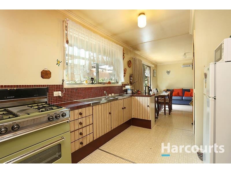 28 Banksia Avenue, Thomastown VIC 3074