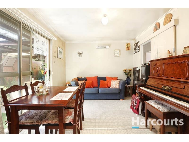 28 Banksia Avenue, Thomastown VIC 3074