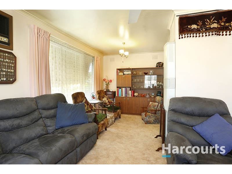 28 Banksia Avenue, Thomastown VIC 3074