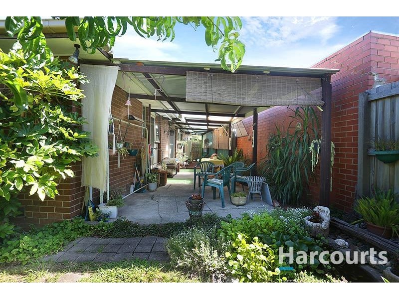 28 Banksia Avenue, Thomastown VIC 3074