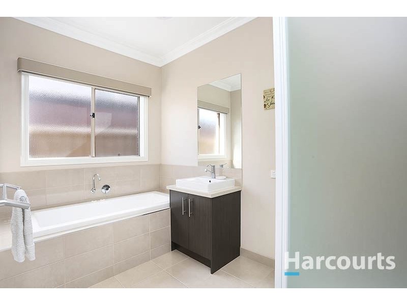 38 Atarhi Parade, Lalor VIC 3075