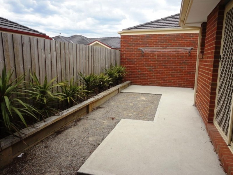 1/31 Central Avenue, Thomastown VIC 3074