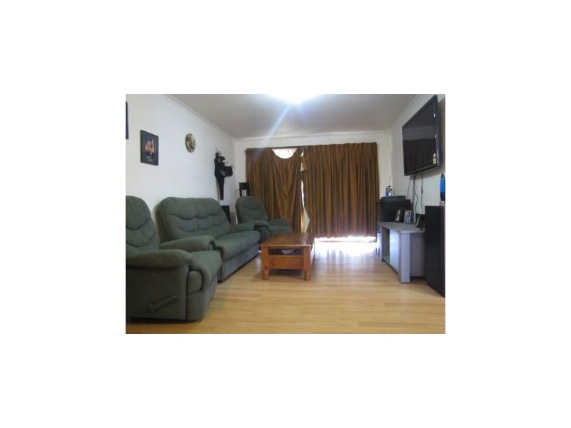 16 Uplands Place, Thomastown VIC 3074