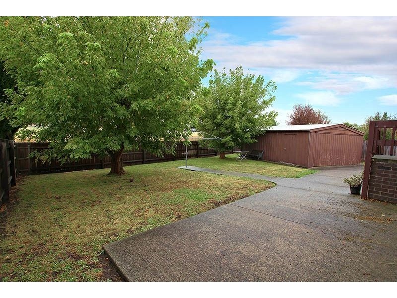 22 Ella Court, Lalor VIC 3075