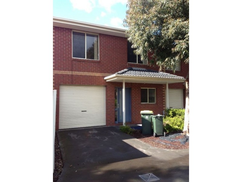 2/11 Mackey Street, Lalor VIC 3075