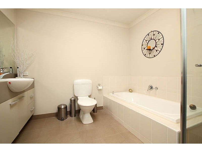9 Sirocco Lane, Epping VIC 3076