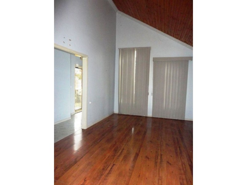 2/27 Mossman Crescent, Lalor VIC 3075