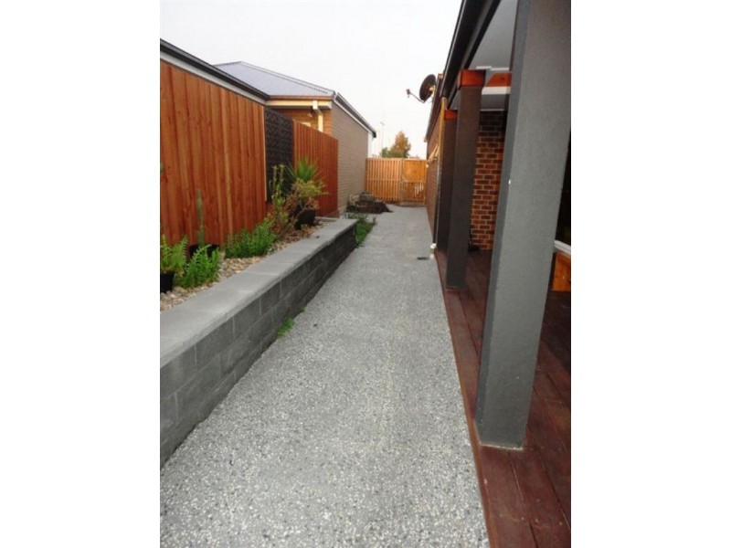 7 Radiance Avenue, Epping VIC 3076