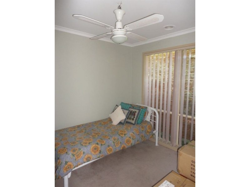 5 Parnell Court, Roxburgh Park VIC 3064