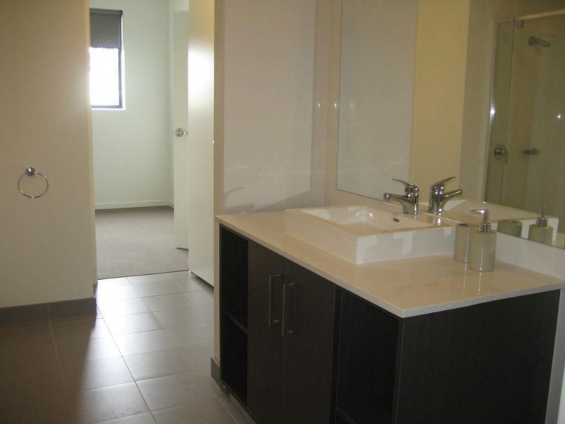 2/90 Epping Road, Epping VIC 3076