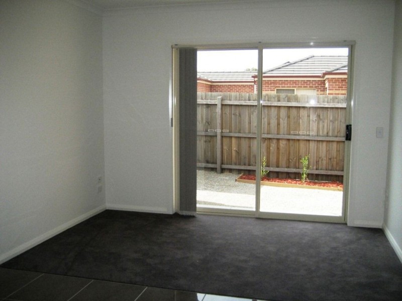 4/23 Midholm Court, Thomastown VIC 3074