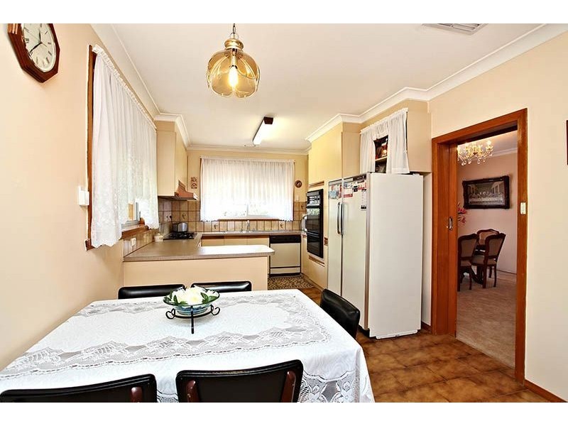 81 Curtin Avenue, Lalor VIC 3075