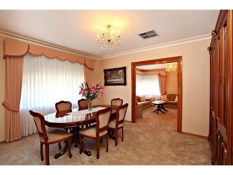 81 Curtin Avenue, Lalor VIC 3075