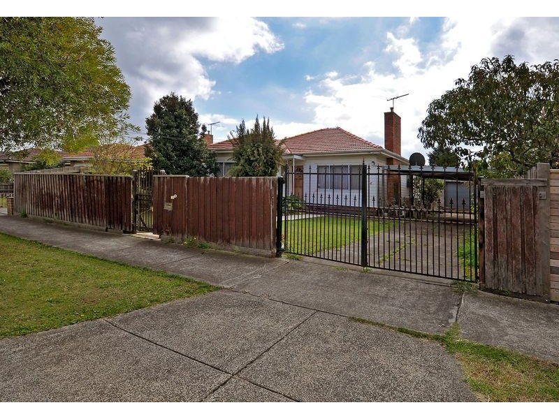 6 Travers Street, Thomastown VIC 3074