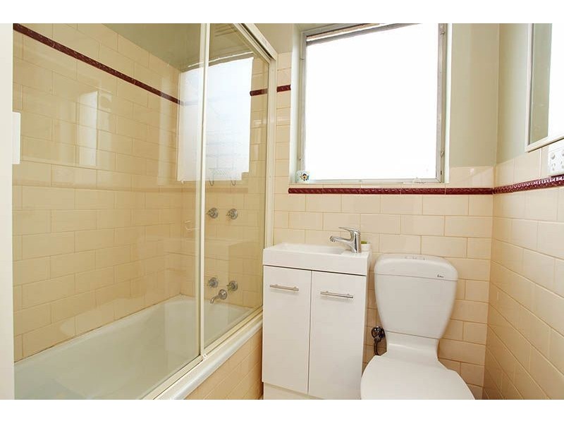 4/1312 Sydney Road, Fawkner VIC 3060