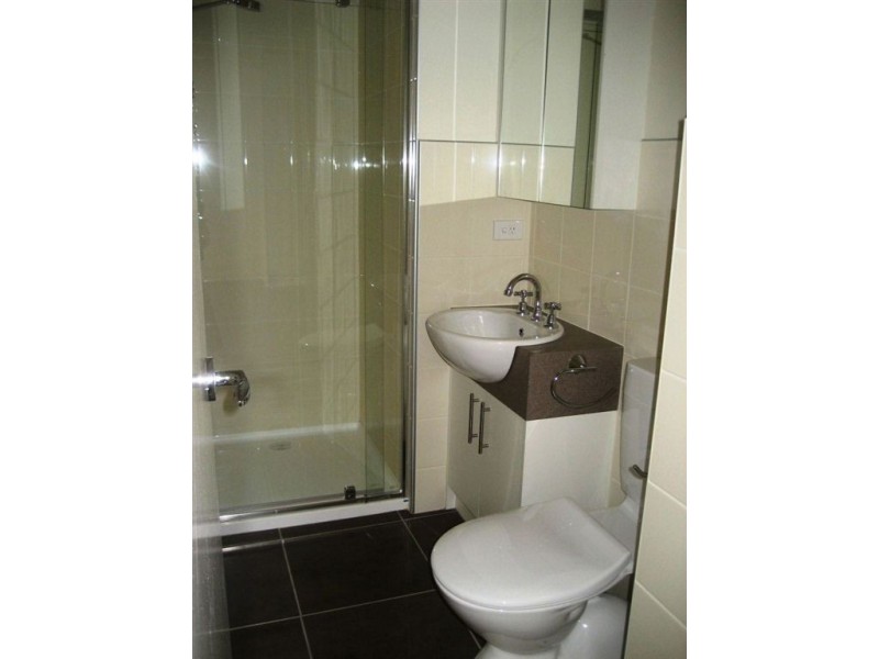 2/3 Beckley Street, Coburg VIC 3058