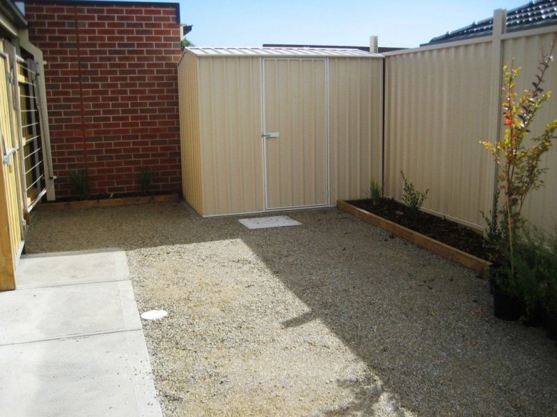 2/3 Beckley Street, Coburg VIC 3058