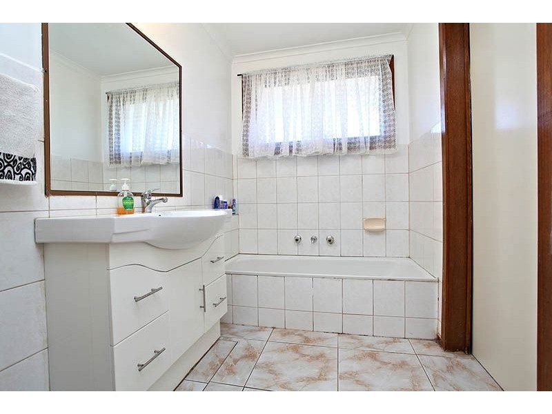 29 Wodonga Crescent, Thomastown VIC 3074