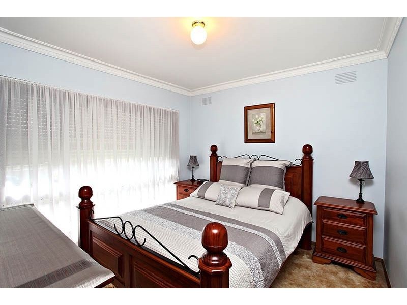 30 Maritana Crescent, Thomastown VIC 3074