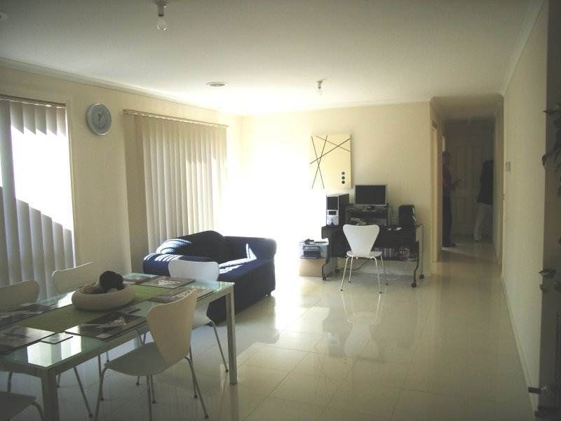 8 Ellendale Way, South Morang VIC 3752