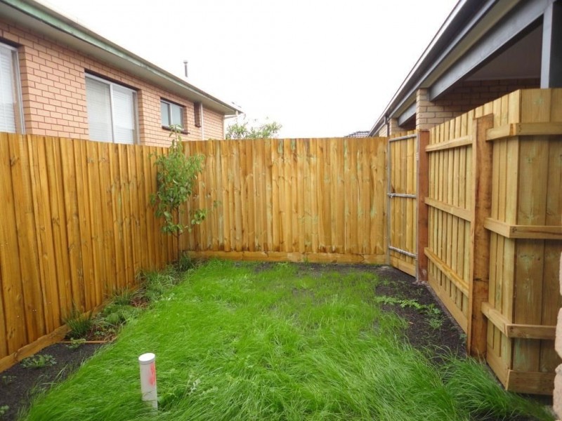 1/45 Alexander Avenue, Thomastown VIC 3074