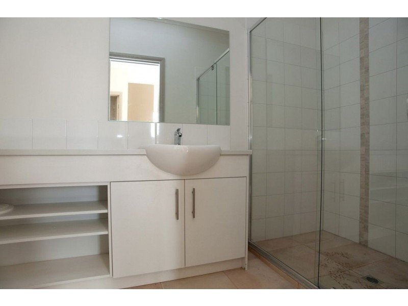 6/58-60 Memorial Avenue, Epping VIC 3076
