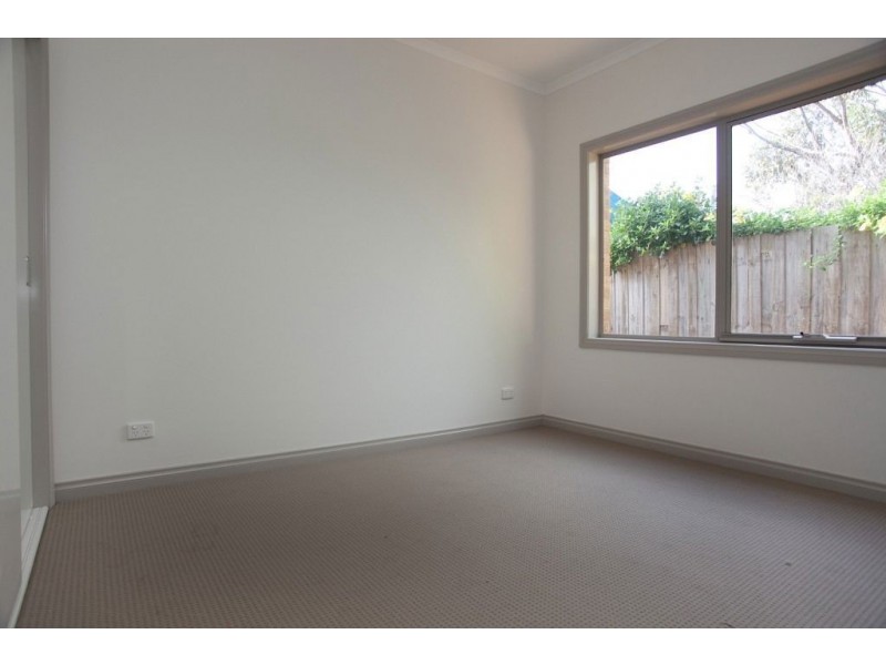 8/58-60 Memorial Avenue, Epping VIC 3076