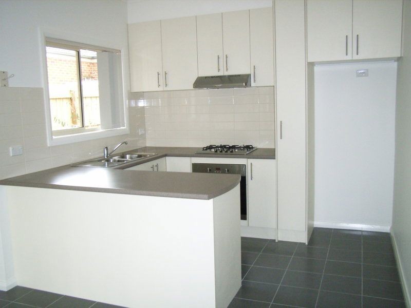 7/4 Pratt Street, Reservoir VIC 3073