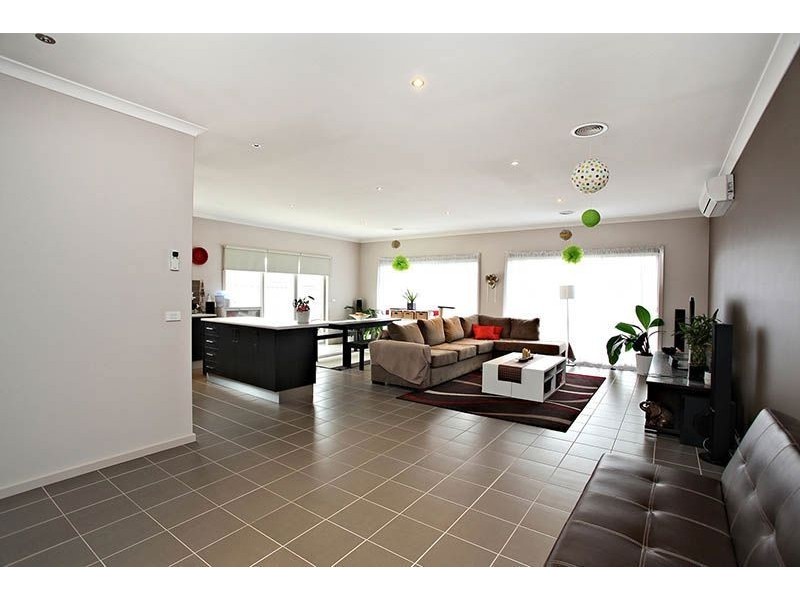 5 Cabarita Crescent, South Morang VIC 3752