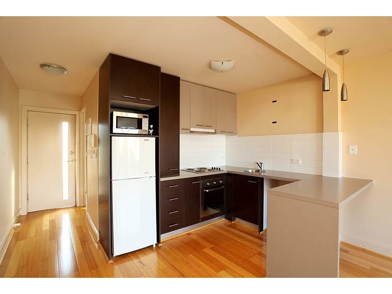 16/383 Gilbert Road, Preston VIC 3072