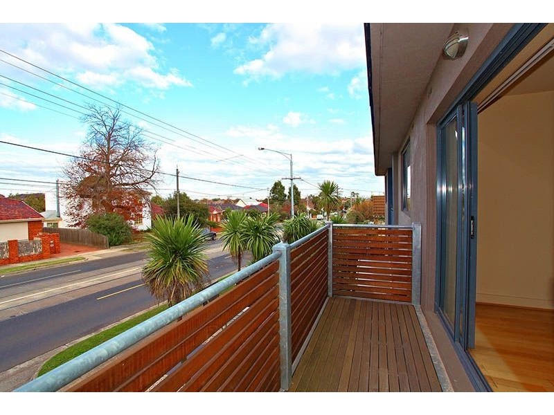 16/383 Gilbert Road, Preston VIC 3072