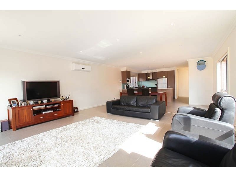 2 Melissa Court, South Morang VIC 3752