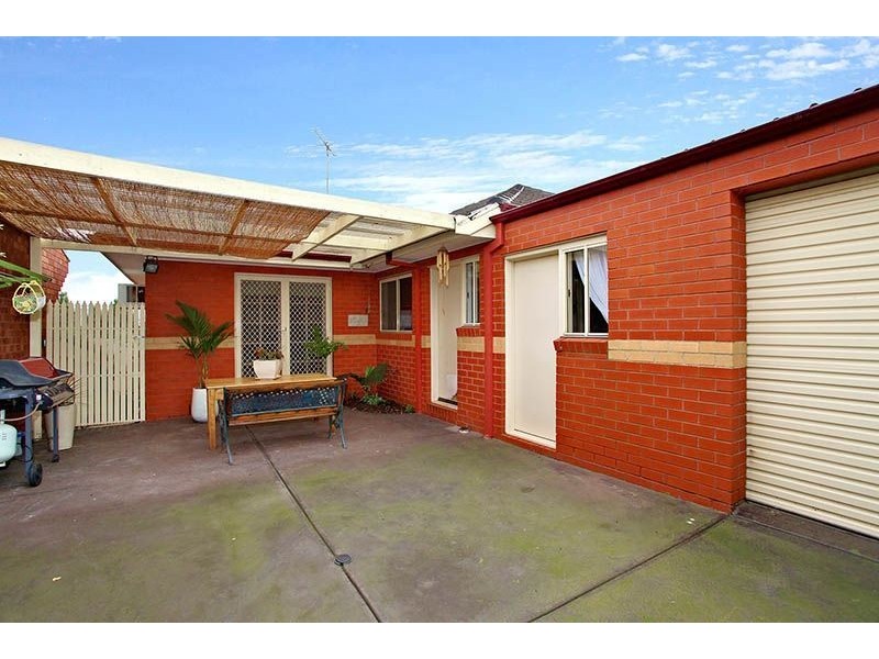 27 Manning Clark Road, Mill Park VIC 3082