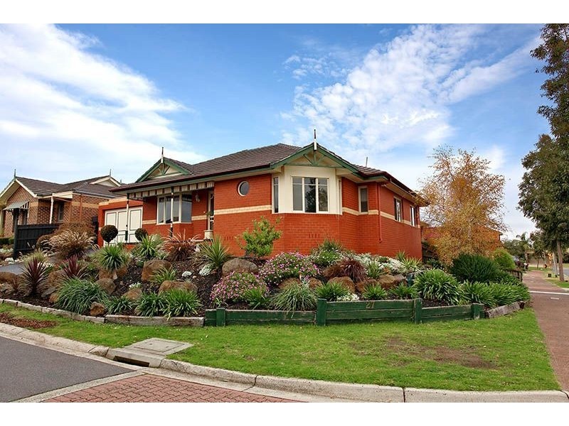 27 Manning Clark Road, Mill Park VIC 3082