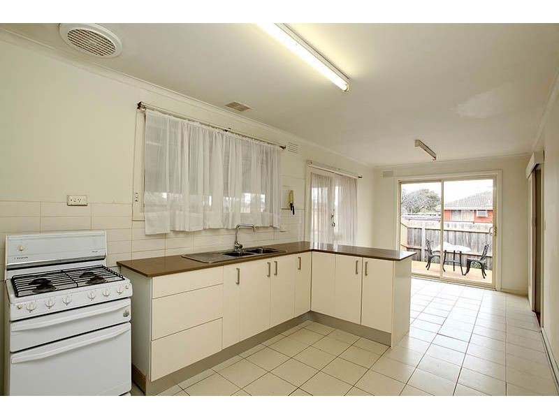 26 Banksia Avenue, Thomastown VIC 3074