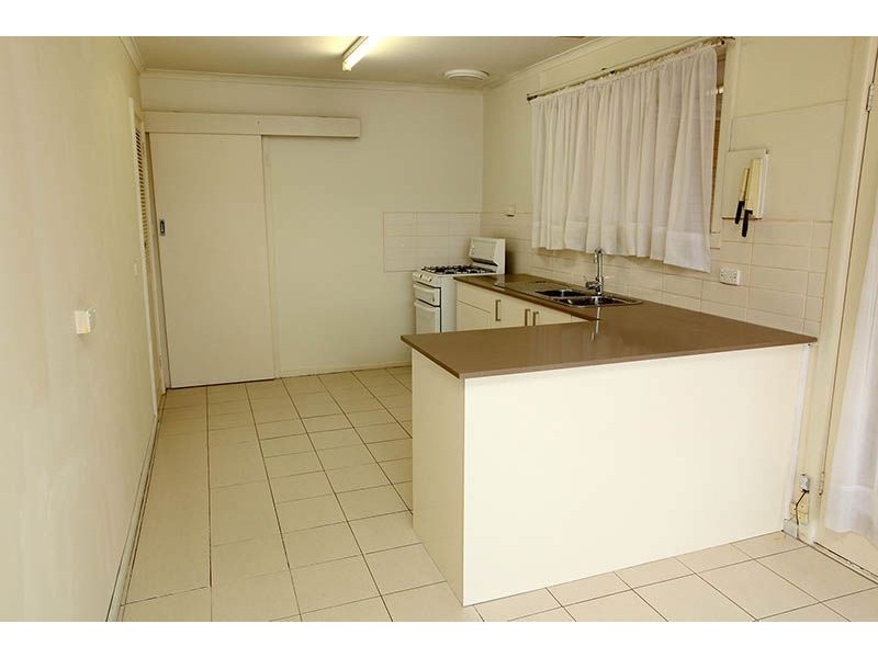 26 Banksia Avenue, Thomastown VIC 3074