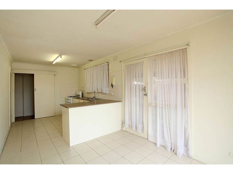 26 Banksia Avenue, Thomastown VIC 3074