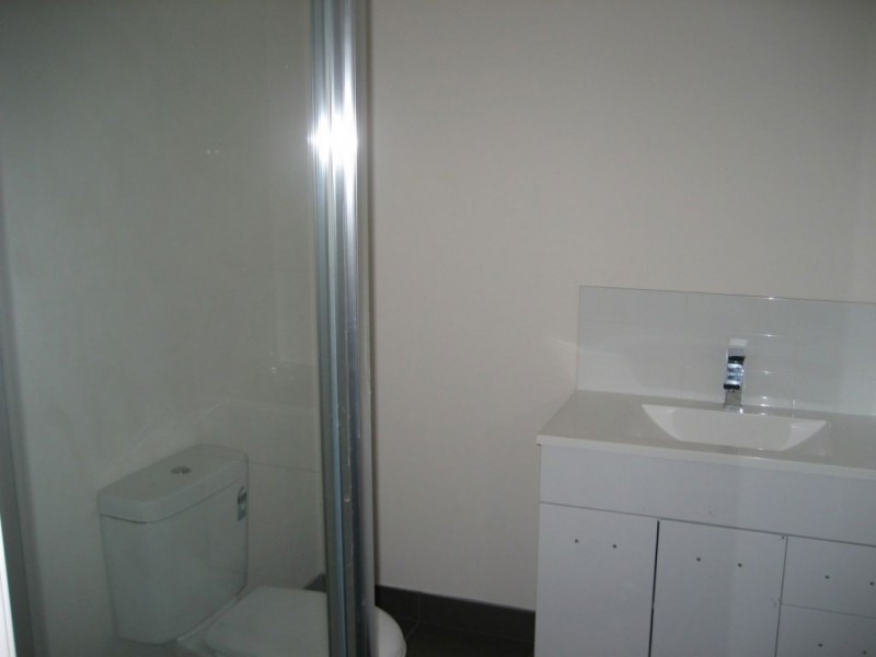 2/2 Currajong Street, Thomastown VIC 3074