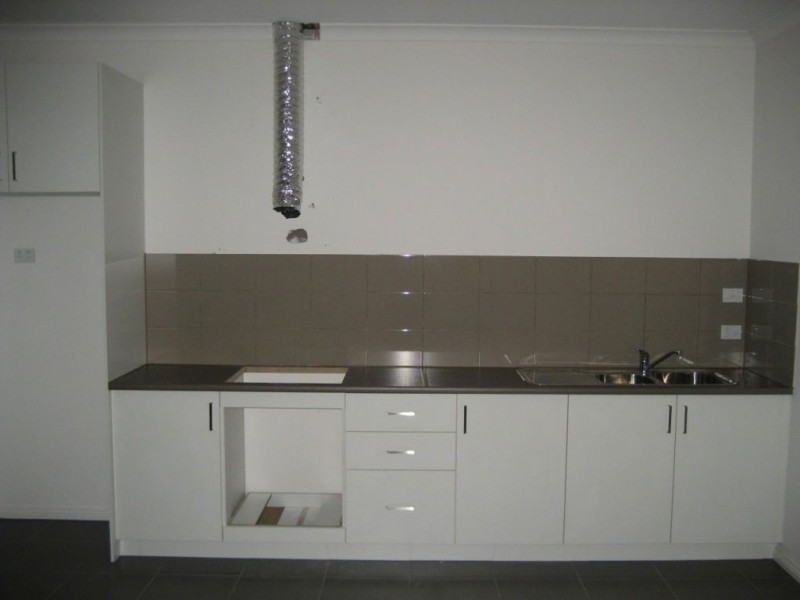 3/2 Currajong Street, Thomastown VIC 3074