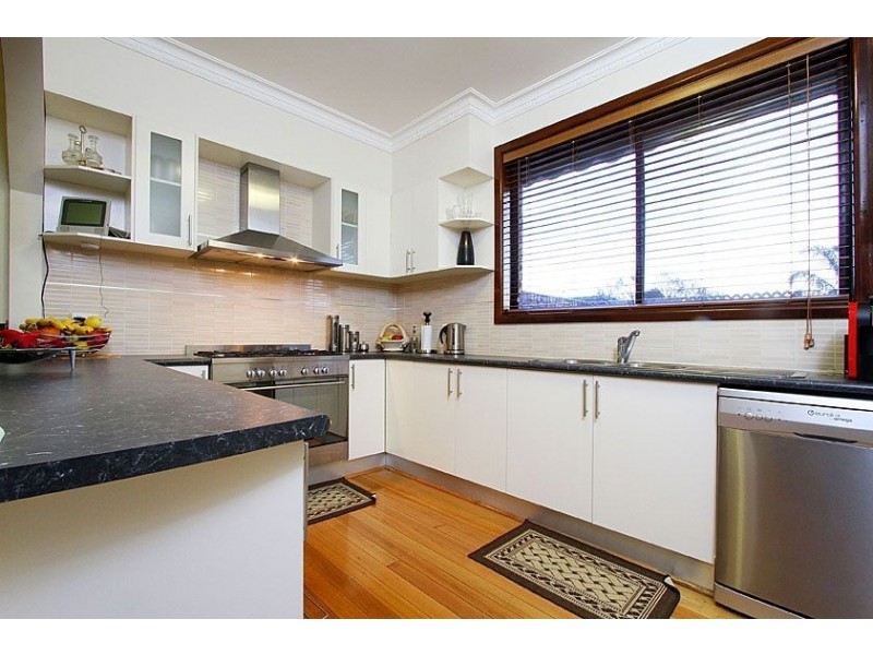 10 Glenburn Street, Thomastown VIC 3074