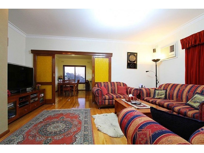 10 Glenburn Street, Thomastown VIC 3074